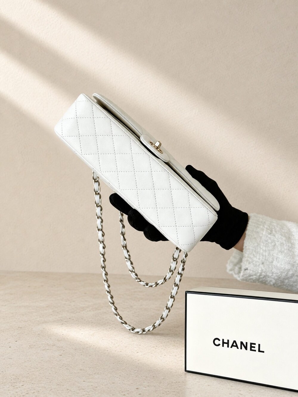 Chanel Classic Medium White Caviar Leather Flap Bag - Picture 4 of 6